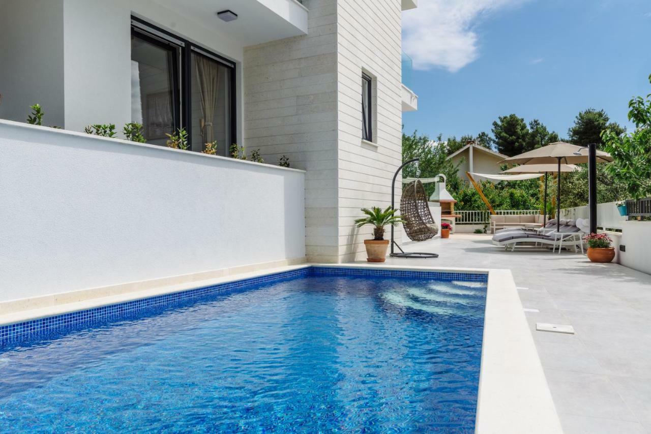 Apartments Villa Dalmatia Trogir Bagian luar foto