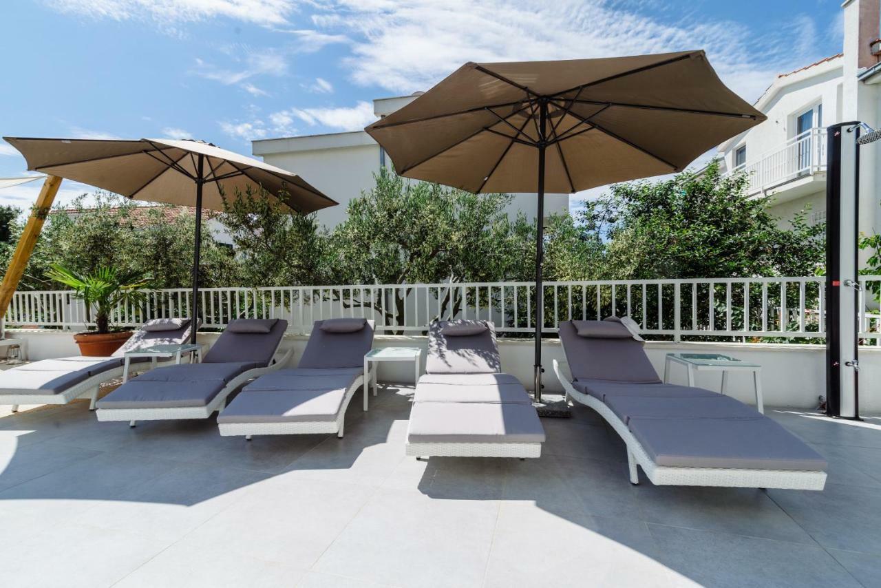Apartments Villa Dalmatia Trogir Bagian luar foto