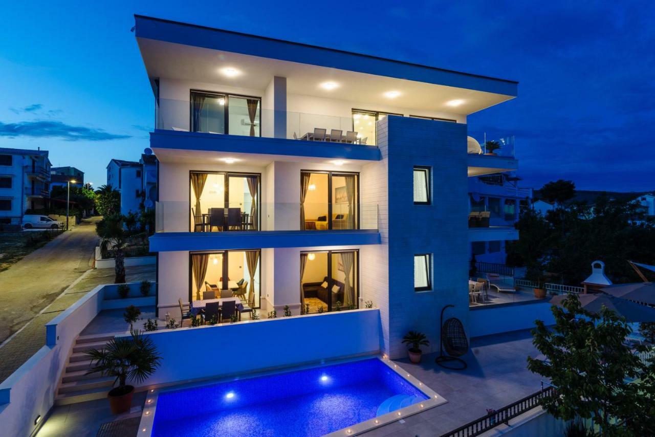 Apartments Villa Dalmatia Trogir Bagian luar foto