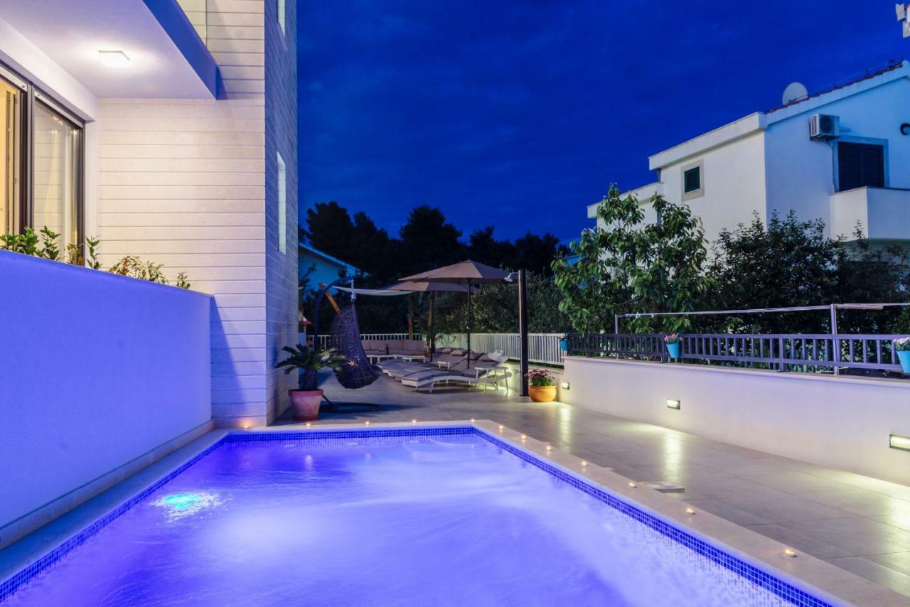 Apartments Villa Dalmatia Trogir Bagian luar foto