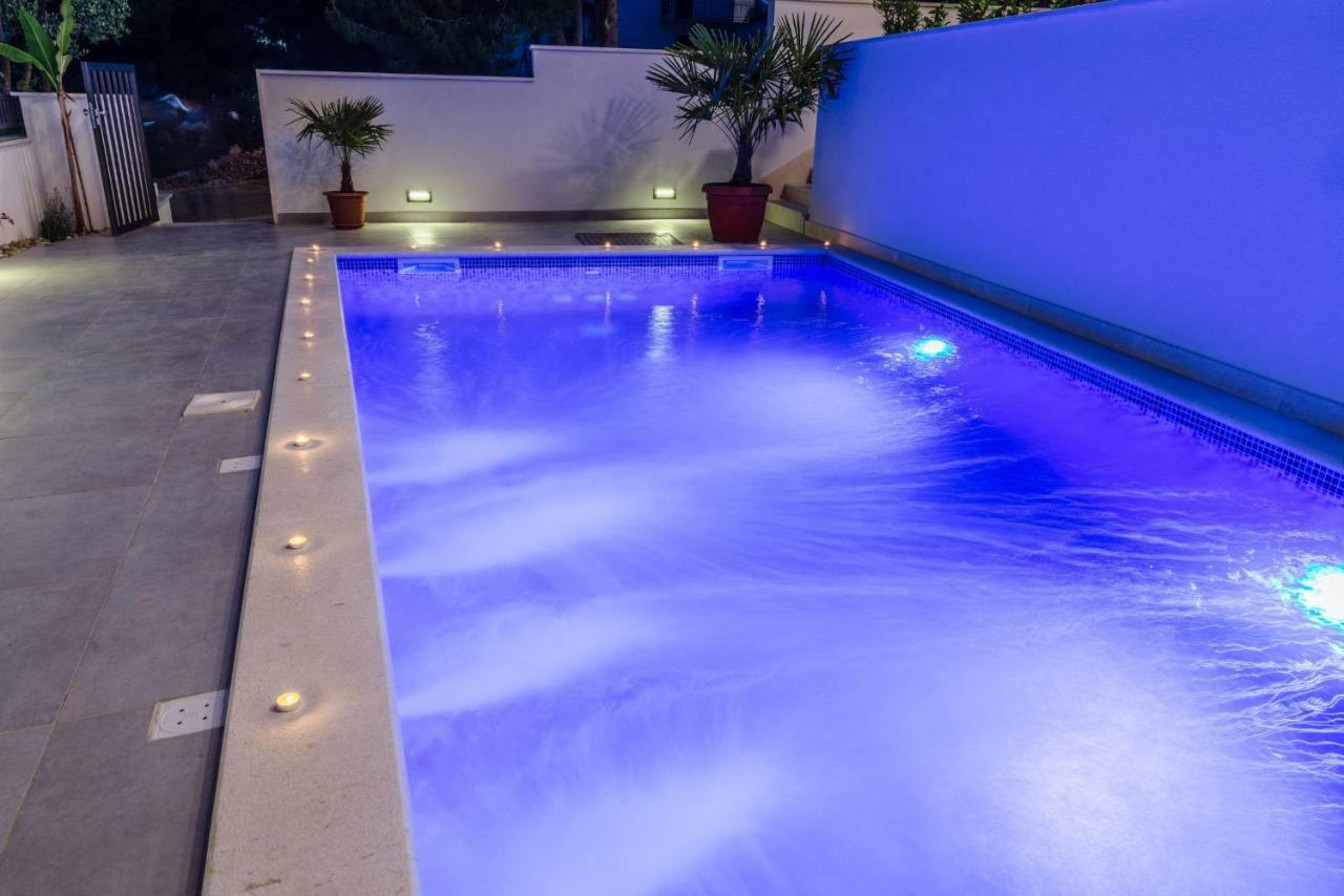 Apartments Villa Dalmatia Trogir Bagian luar foto