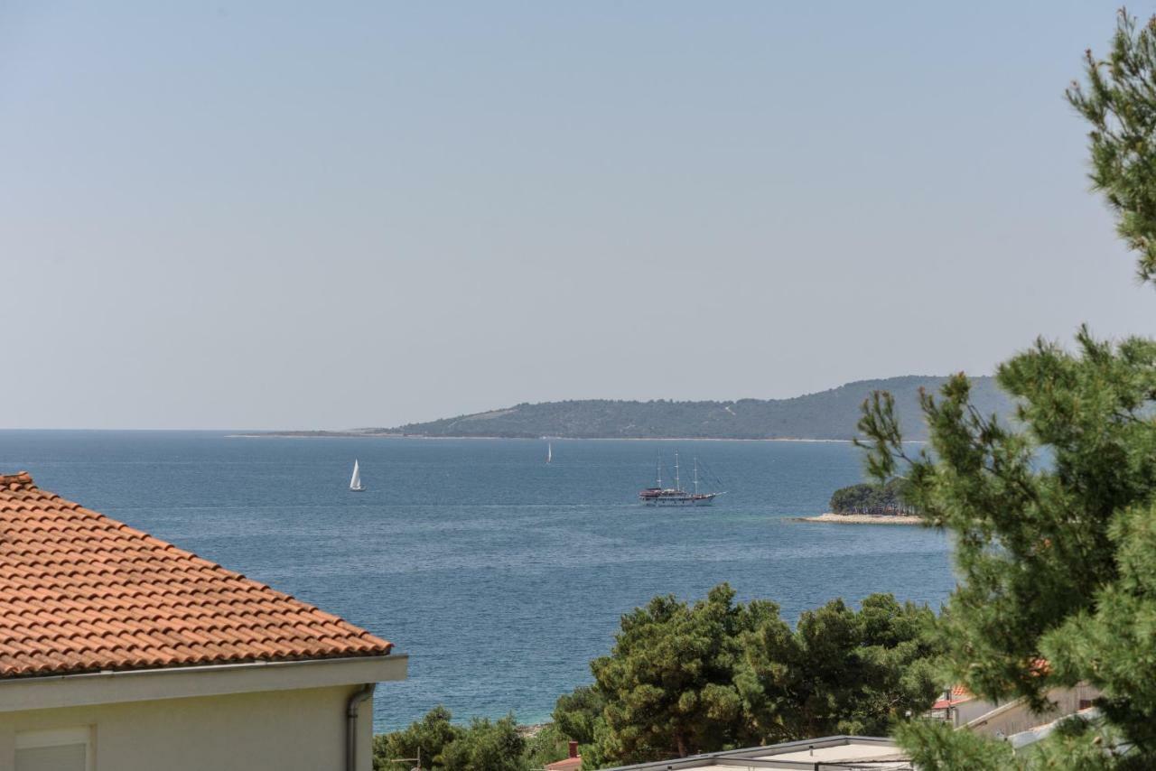Apartments Villa Dalmatia Trogir Bagian luar foto